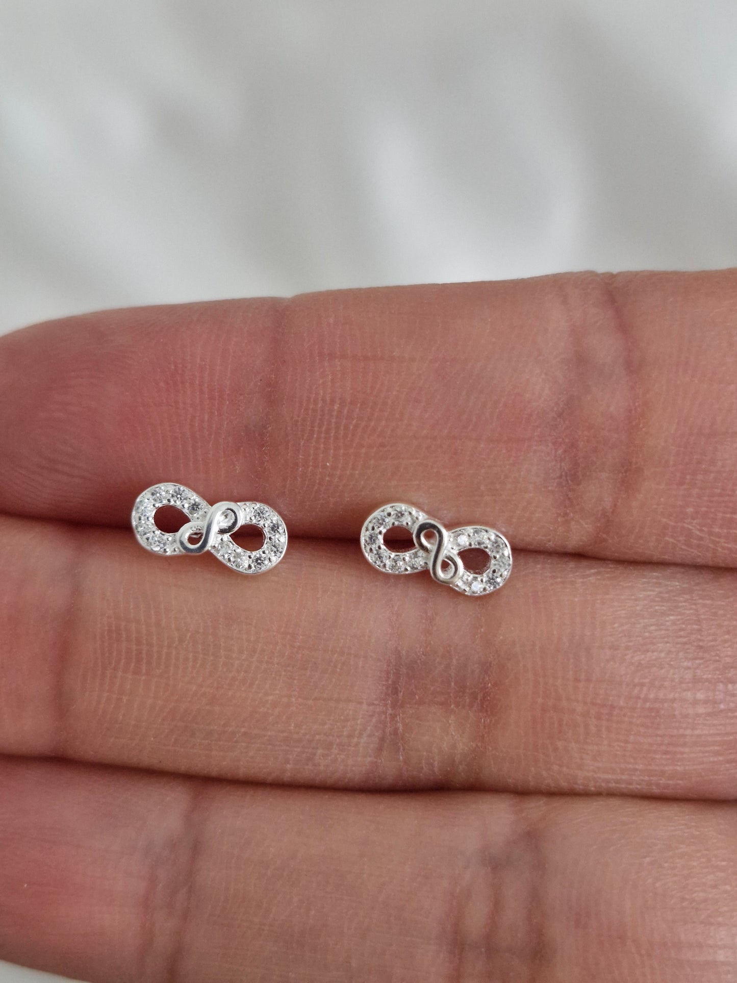 Aros infinito con circones