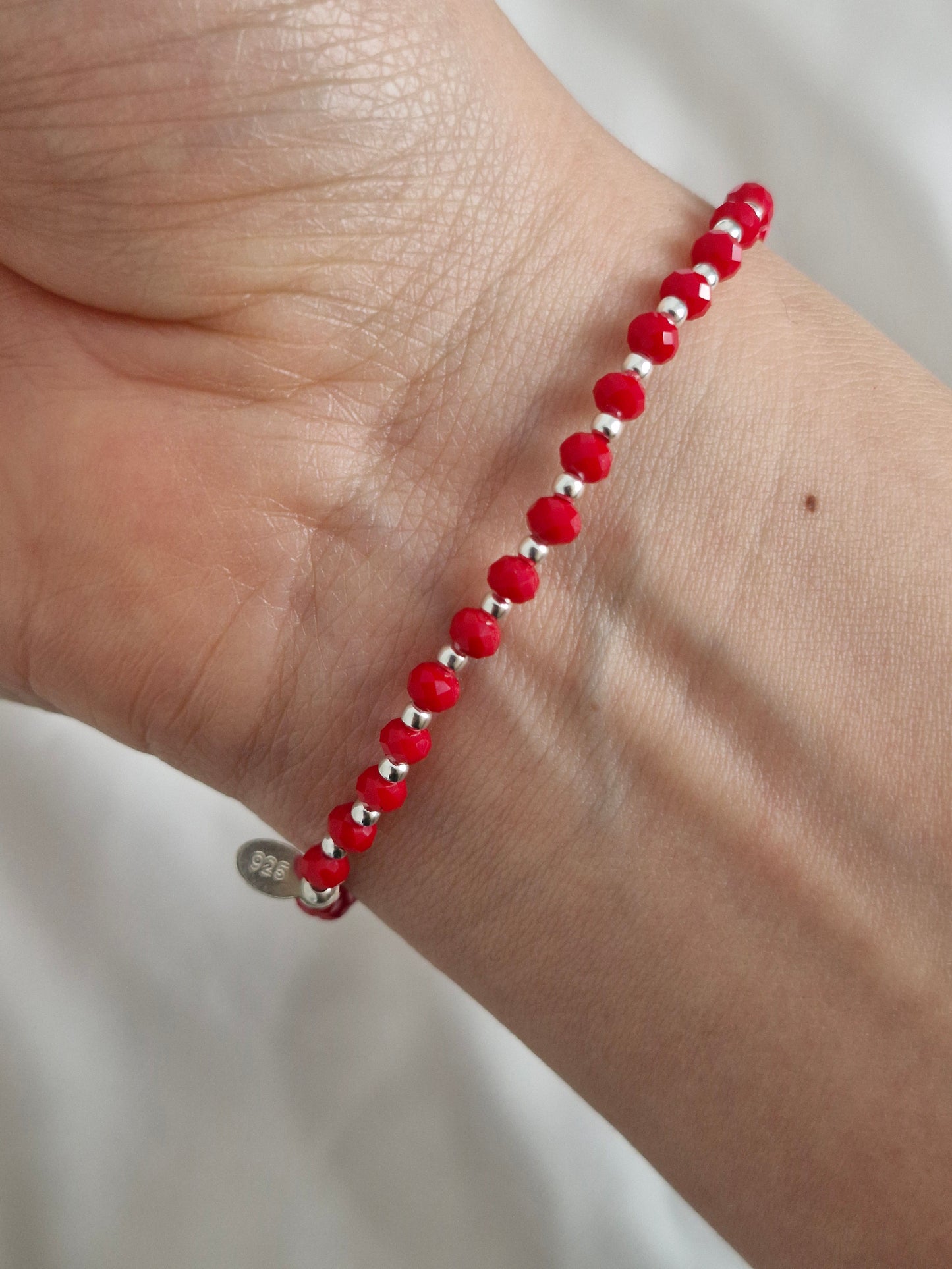 Pulsera roja elasticada