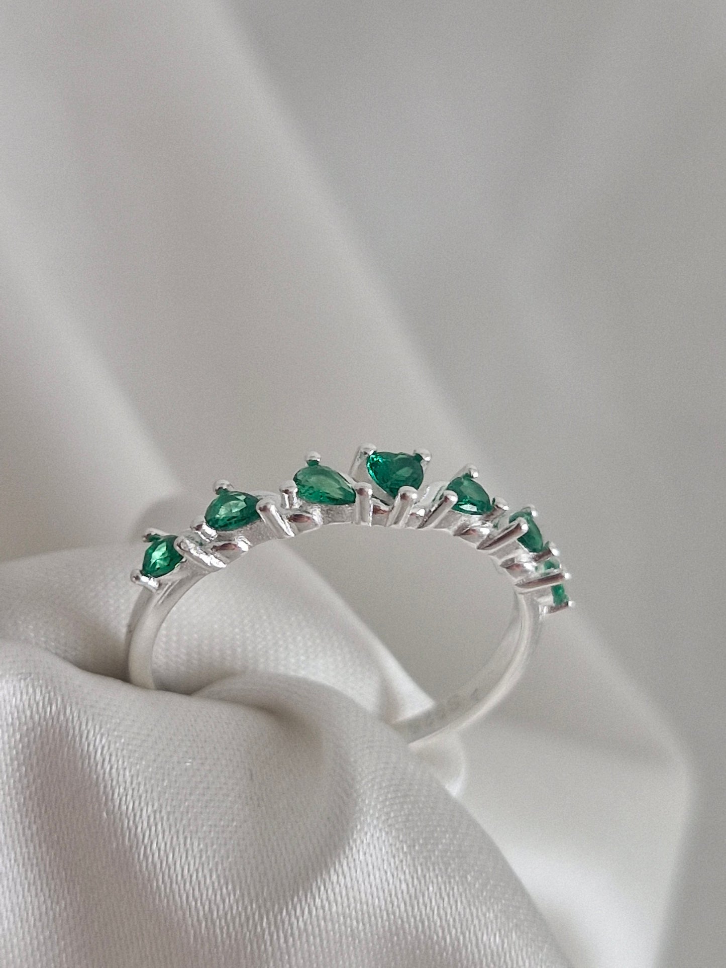 Anillo Corona con Circones Color Esmeralda