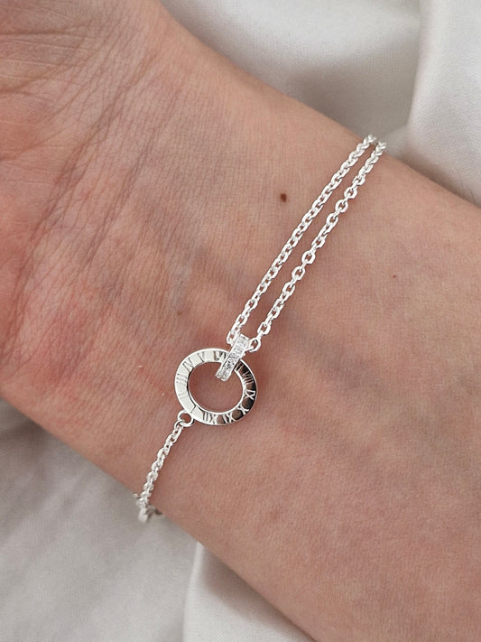 Pulsera Doble Cadena con Argolla y Circones