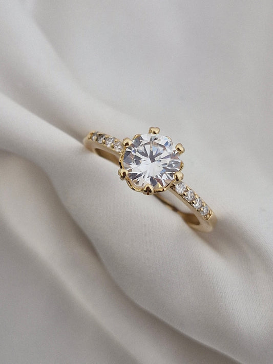 Anillo gran circón