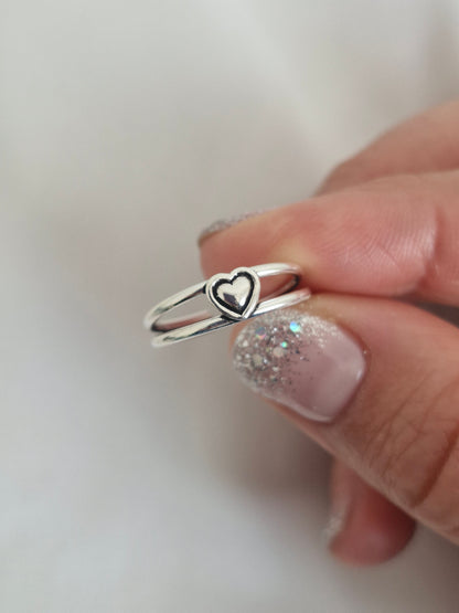 Anillo midi doble con corazón