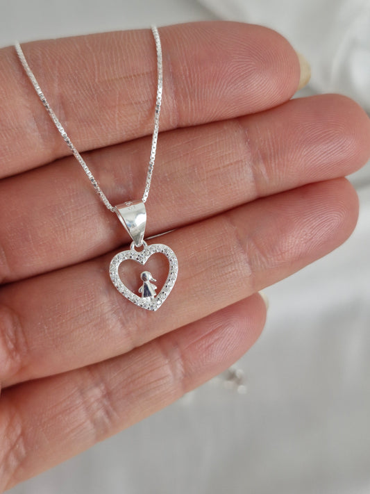 Colgante Corazón con Niña