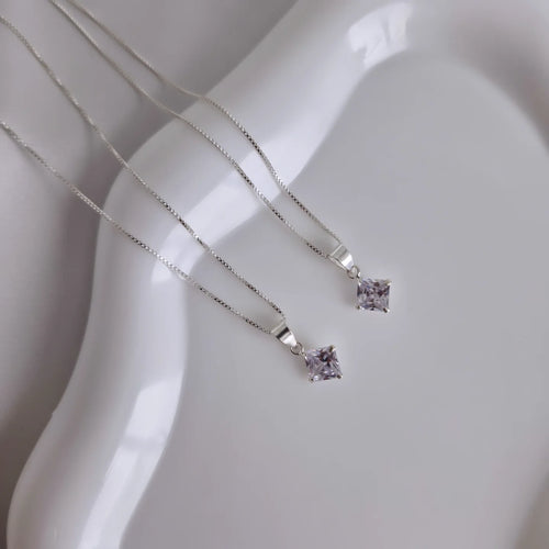 Collar punto de luz rombo