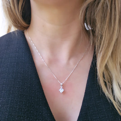 Collar punto de luz rombo
