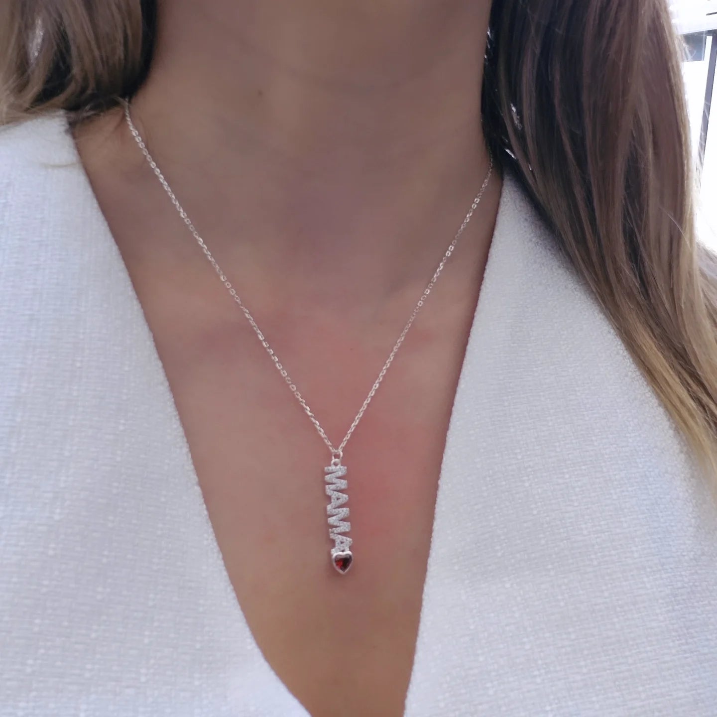 Collar MAMÁ con microcircones