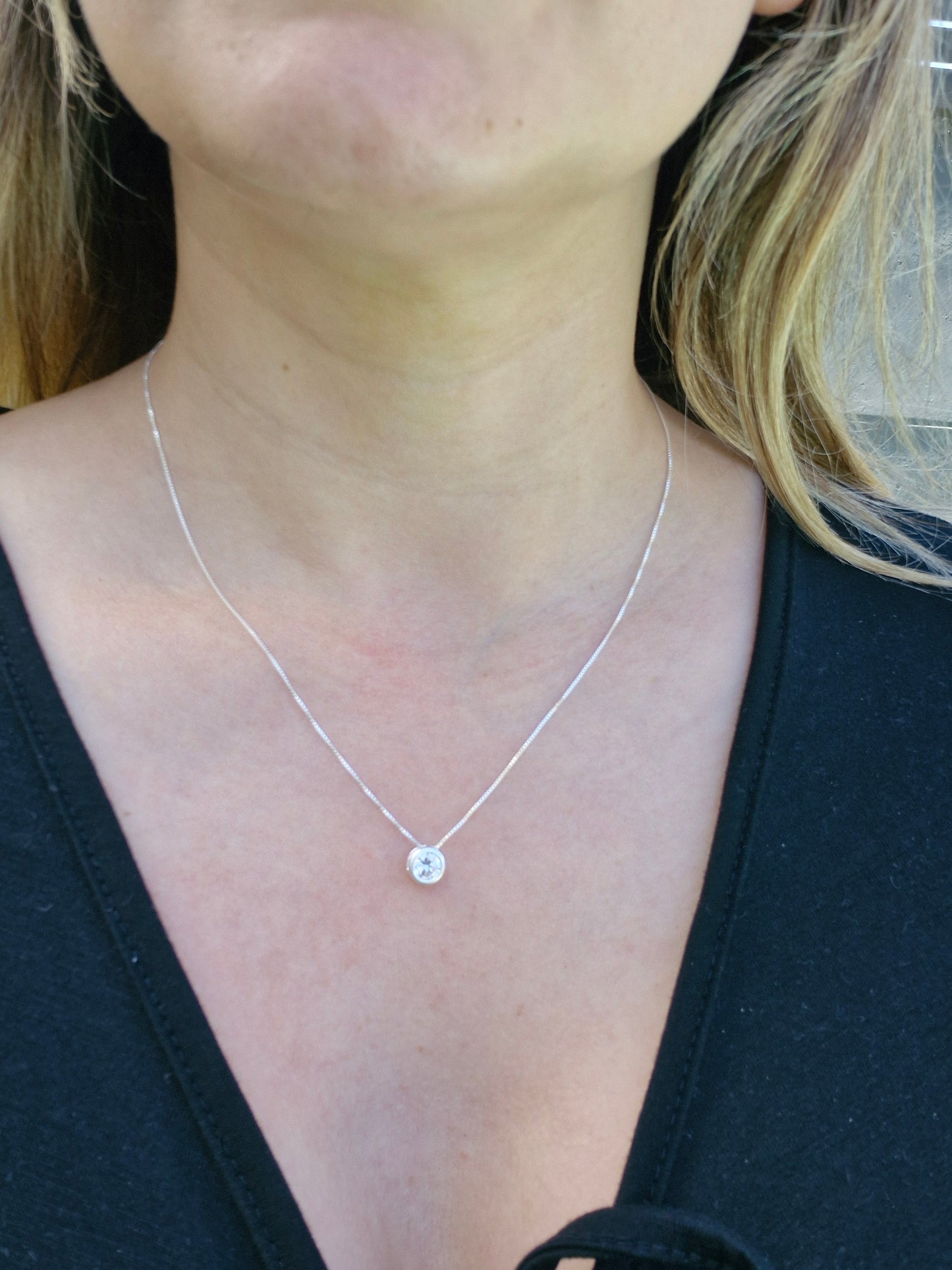 Collar punto de luz