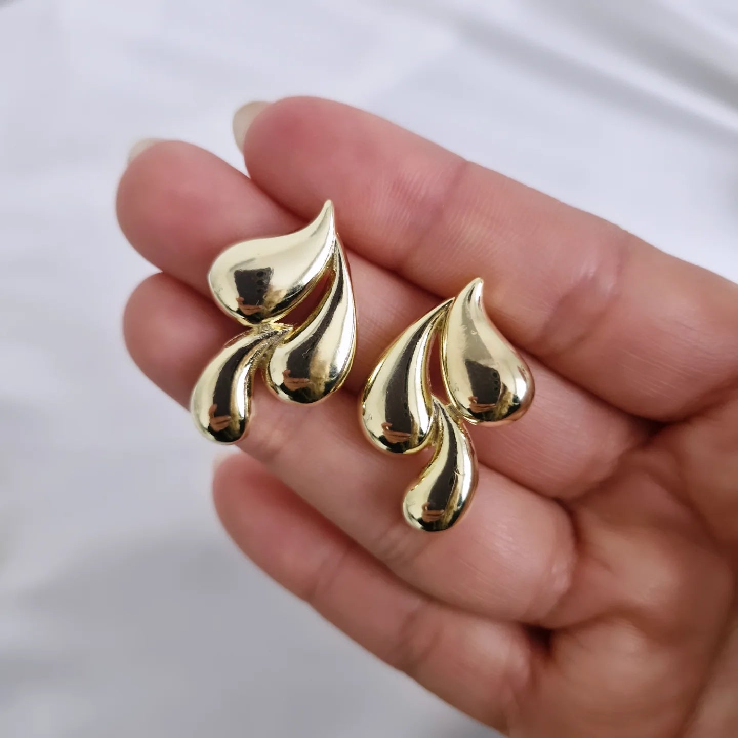 Maxi aros triple gota- enchape en oro 18k